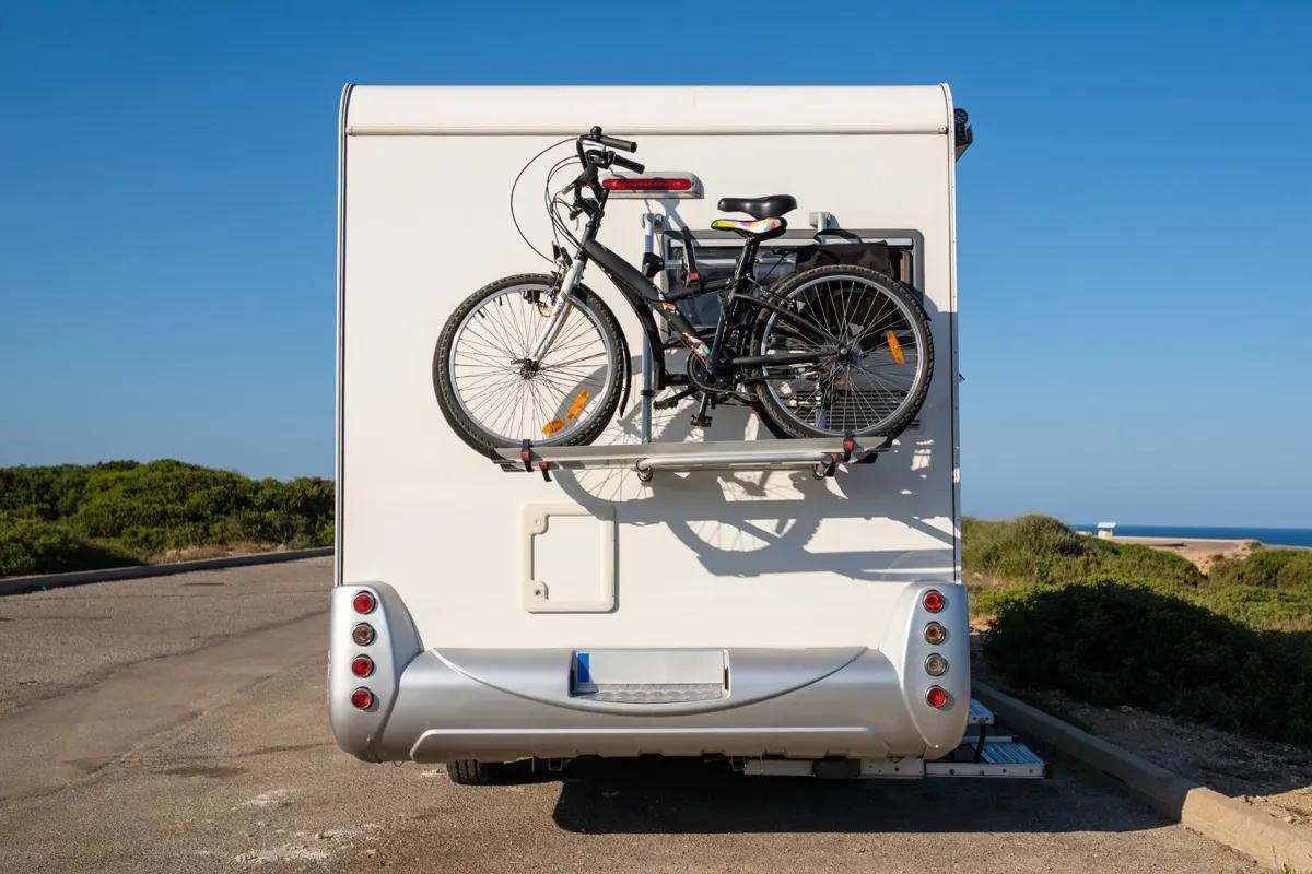 Liste du matériel nécessaire pour transporter des vélos en camping-car